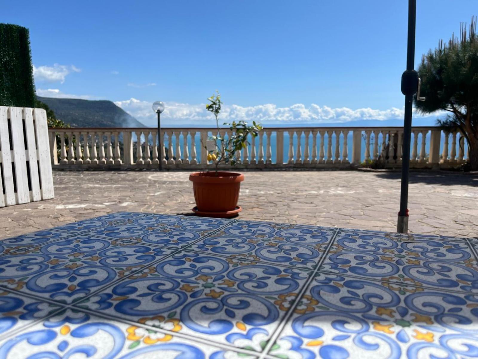 Villamargherita Capo Vaticano Exteriér fotografie
